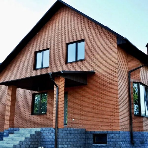 Продаж будинків