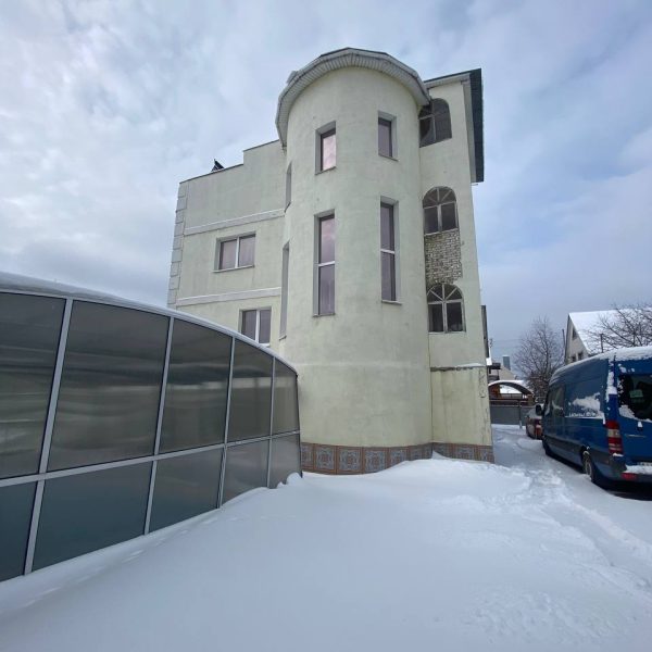 Продам 3 х поверховий будинок 300 м2 в Боярці