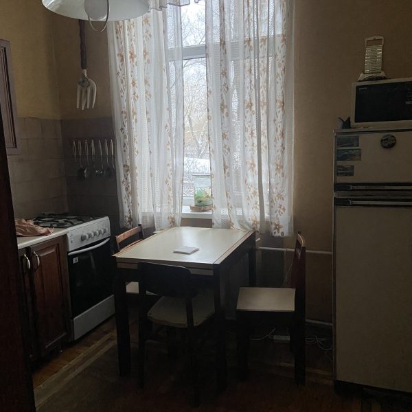 Продам 2-кімнатну квартиру по вул. Зоологічна